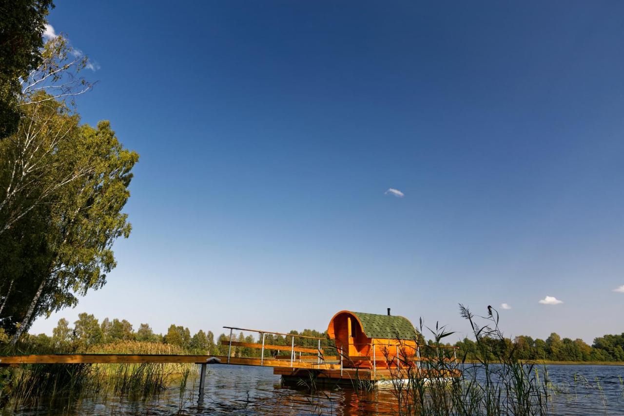 Ezermala Hotel Valdemārpils Exterior foto